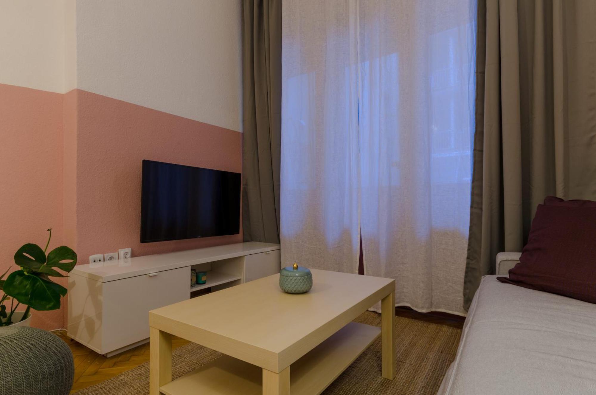 Okra Apartment Budapest Eksteriør billede